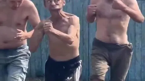 篮球神射手连中15球，夏季联赛四战全胜，战绩斐然